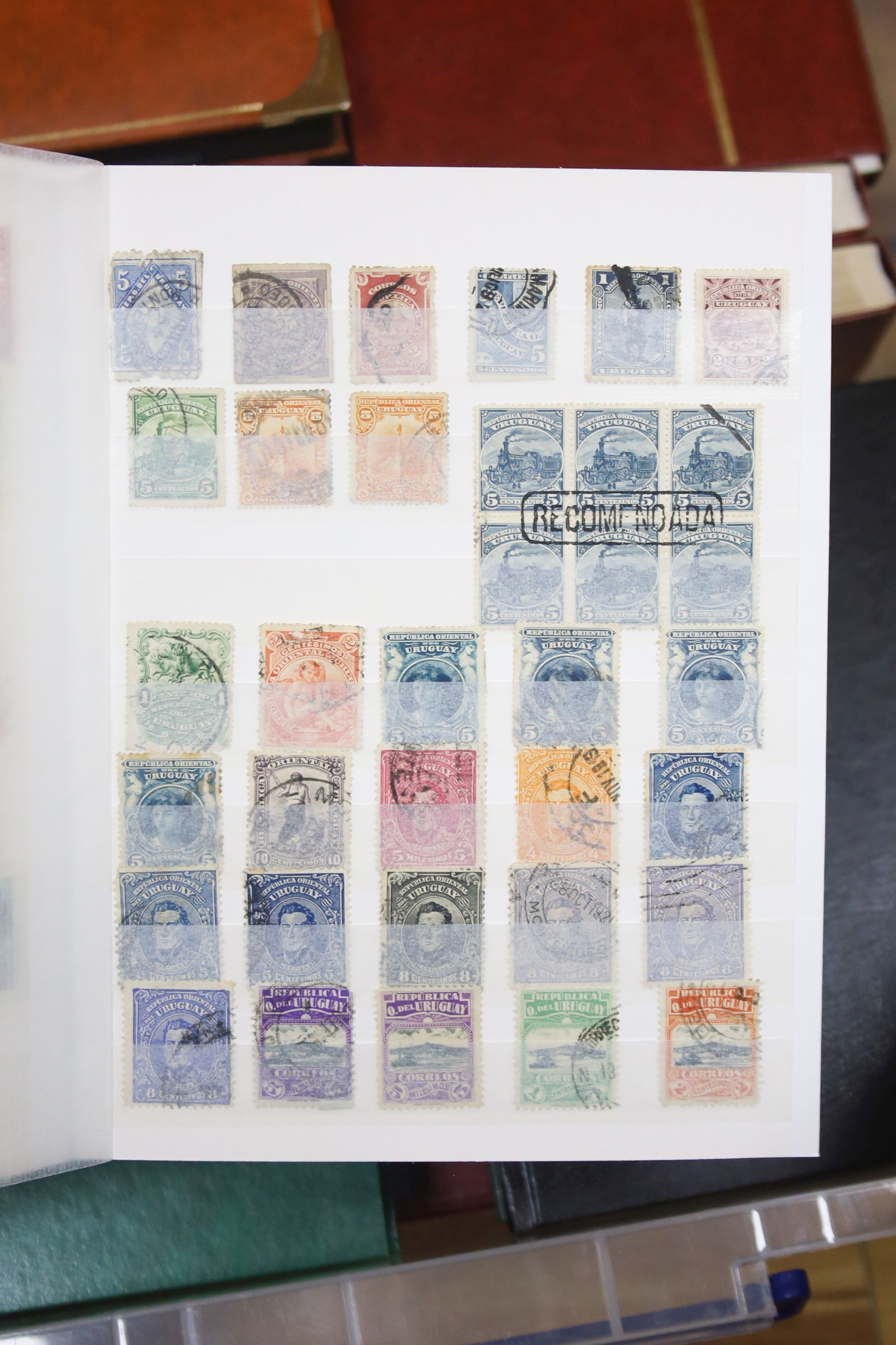 20 albums, stock books. Australia from 1913. Kangaroos - modern, Canada from 1868, Bermuda, Jamaica, South America